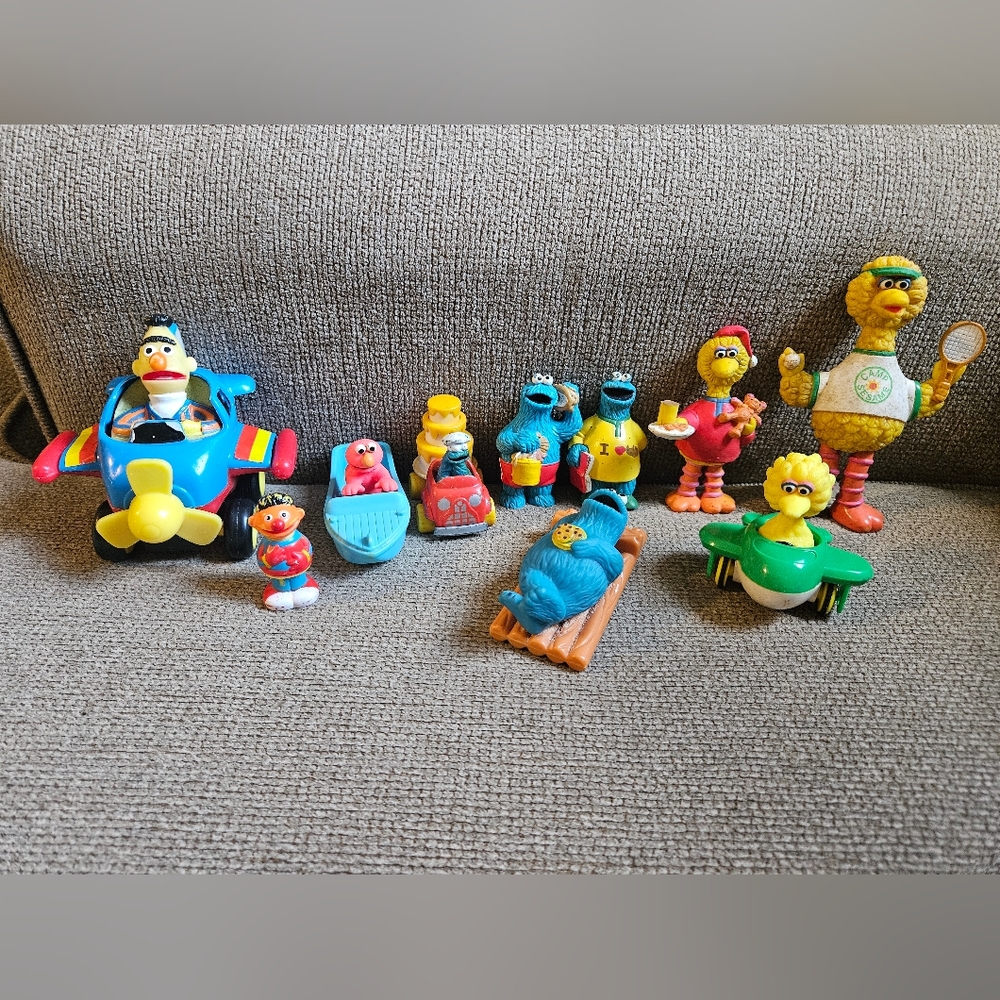 Lot Of 10 Vintage Sesame Street Muppet Figures